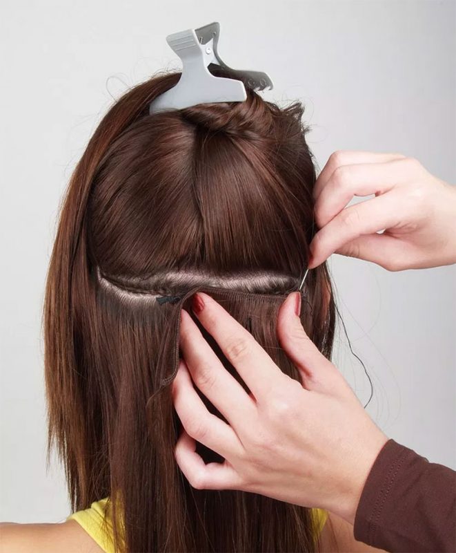 Técnica brasileña para colocar extensiones de cabello.