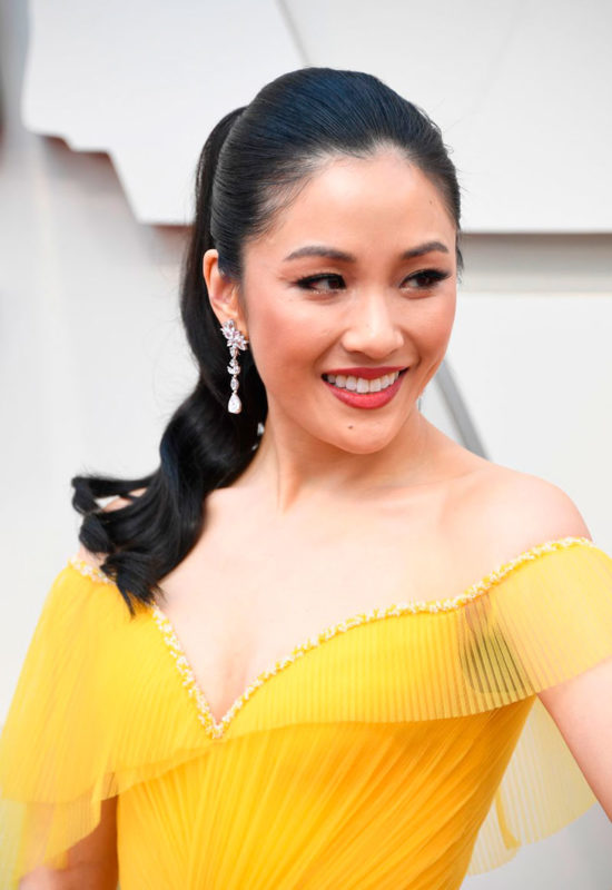 Constance Wu en los Oscar 2019.