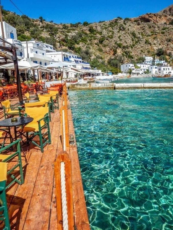 Bahía en Creta, attracciones