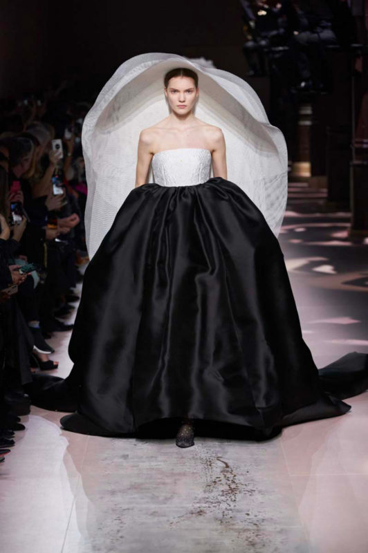 Givenchy vestido de novia con negro