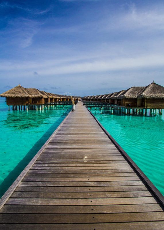 Maldivas ofrecerá vacunas para los turistas