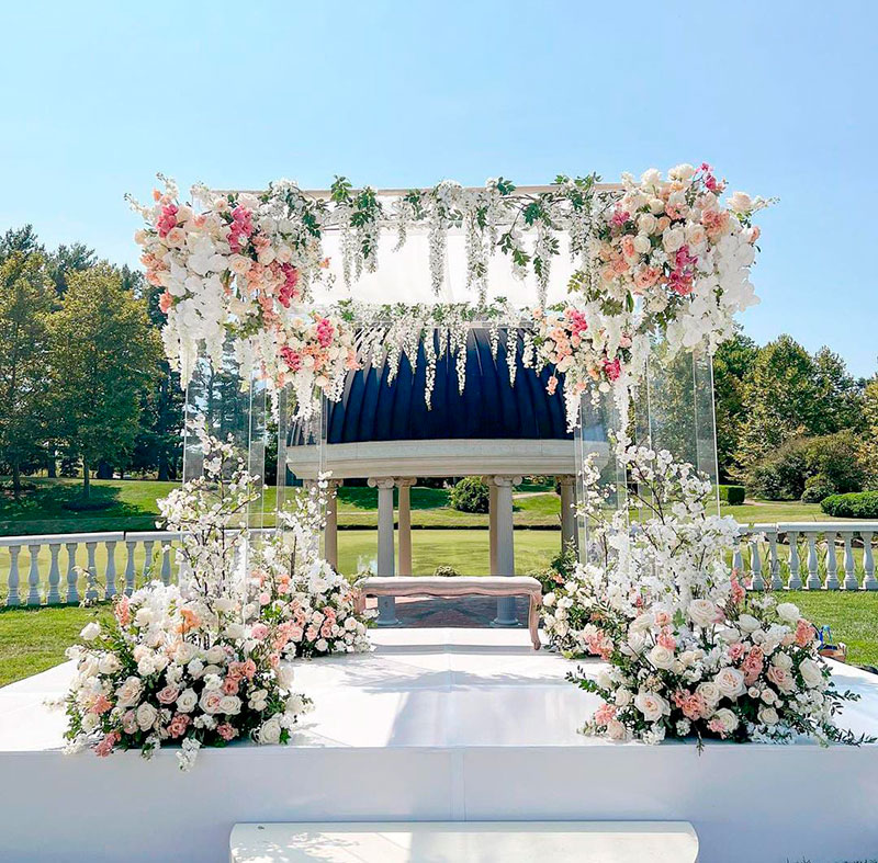 Ideas de decoración de gazebos y backgrounds para la ceremonia de tu boda